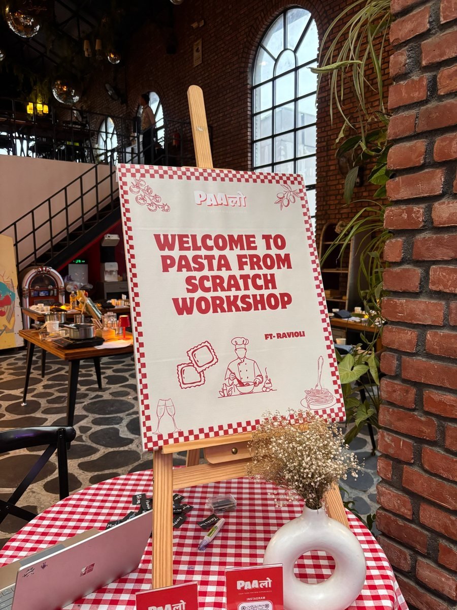 The welcome easel for the Pasta from Scratch workshop.
